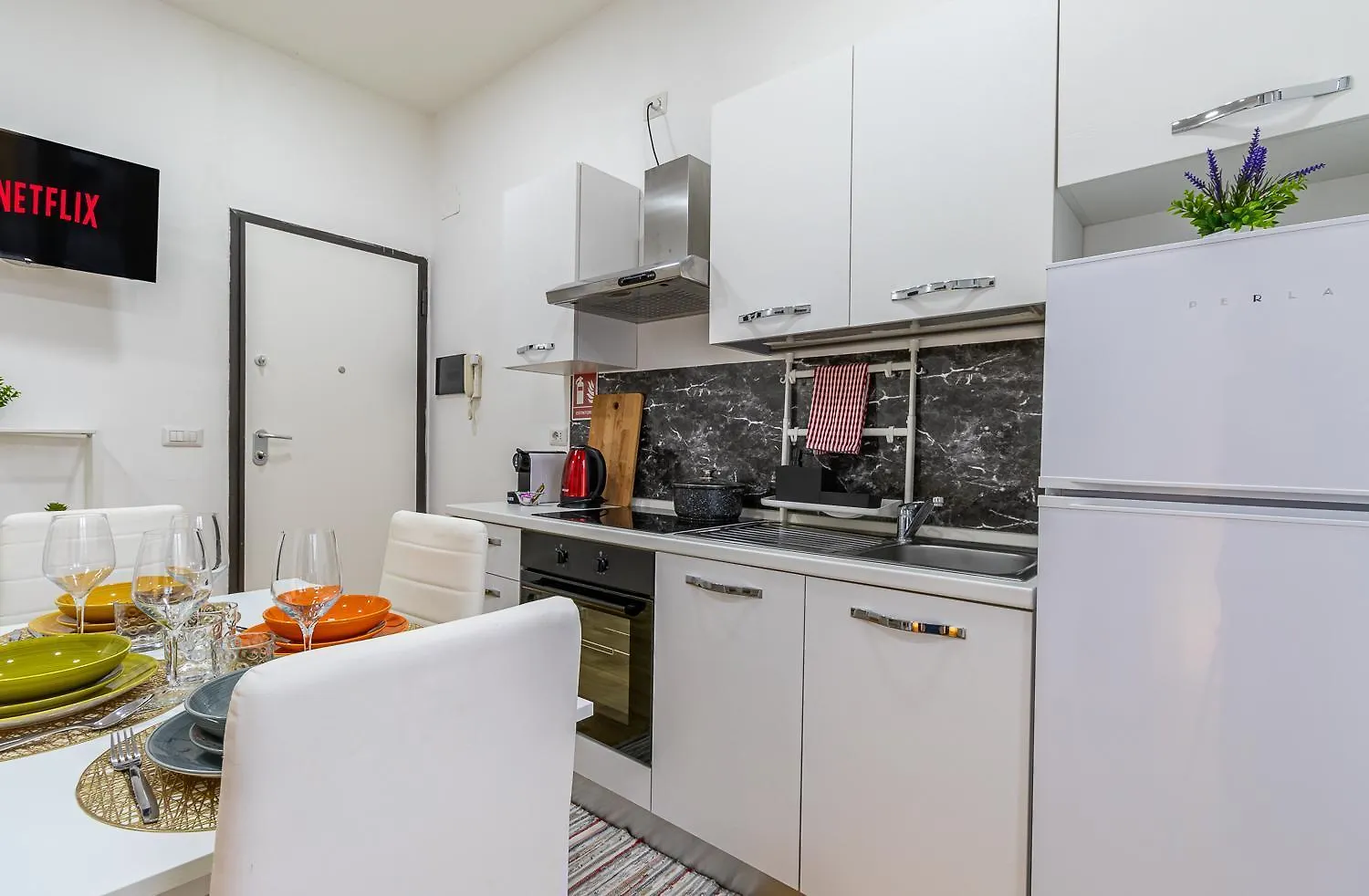 Apartment Milano Centrale - Parking Nearby And Free Wifi
